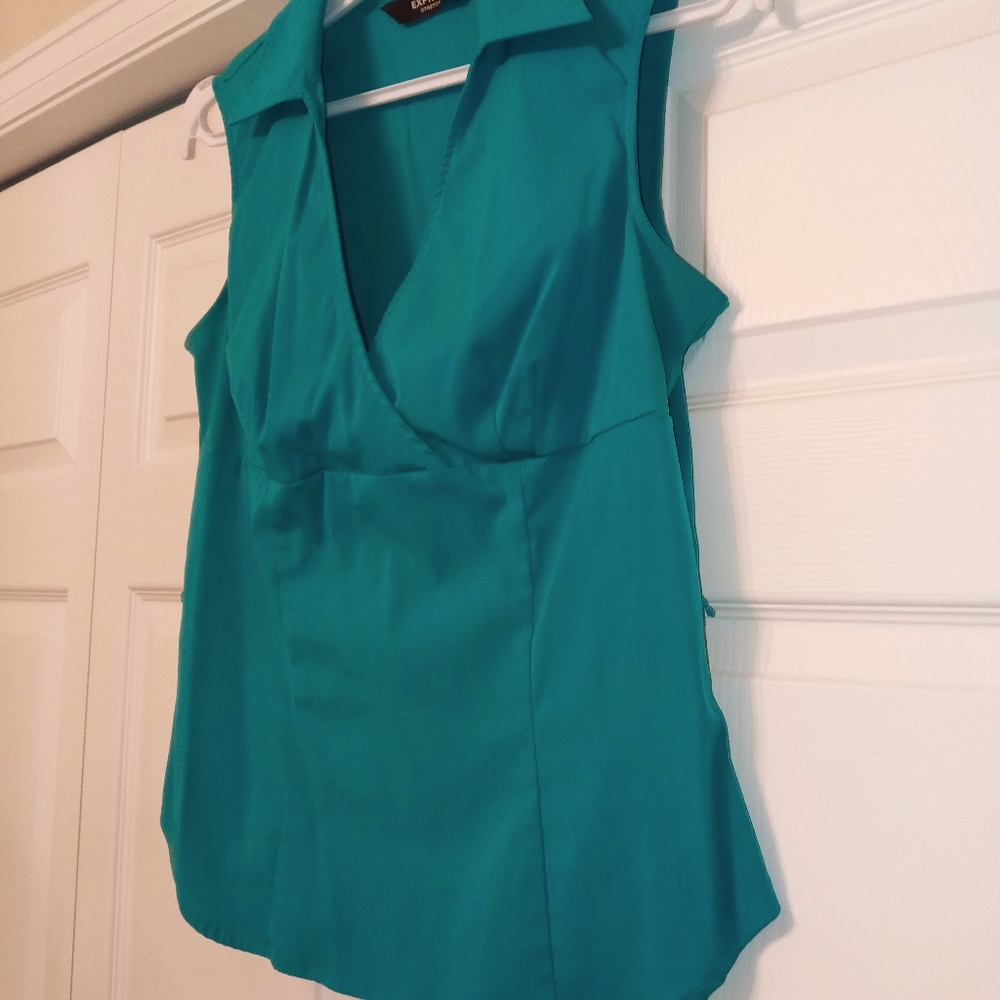 Express fitted stretchy tank top